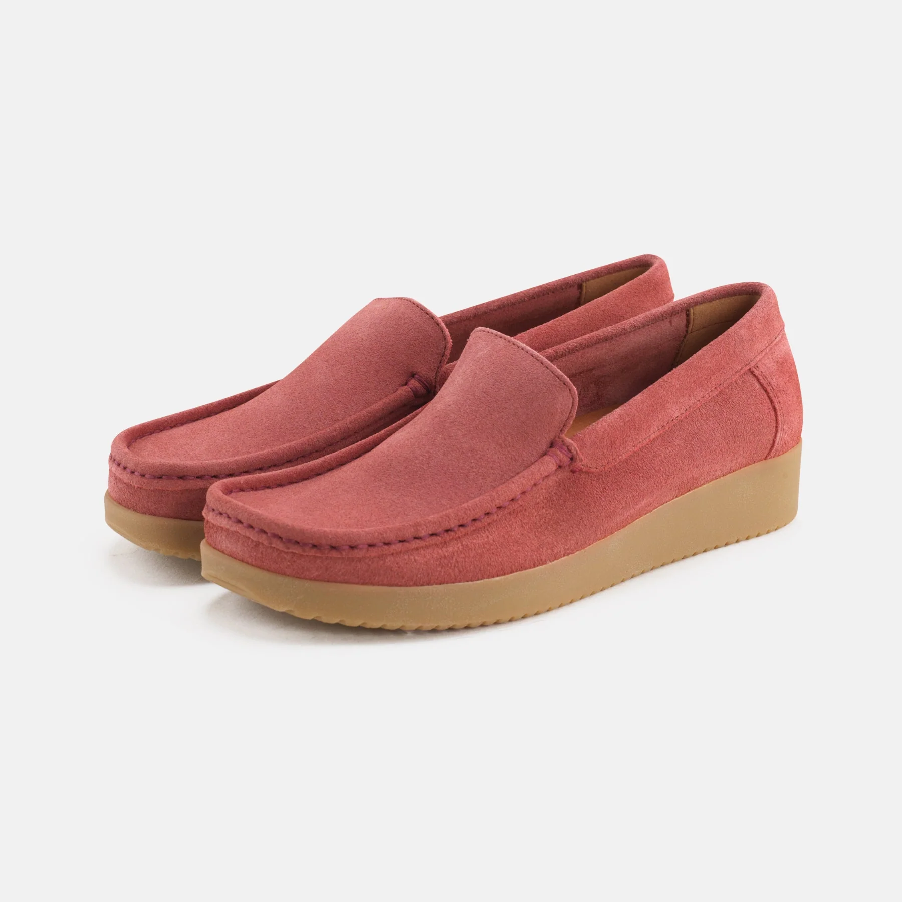 Elin Suede WR w Gum Sole