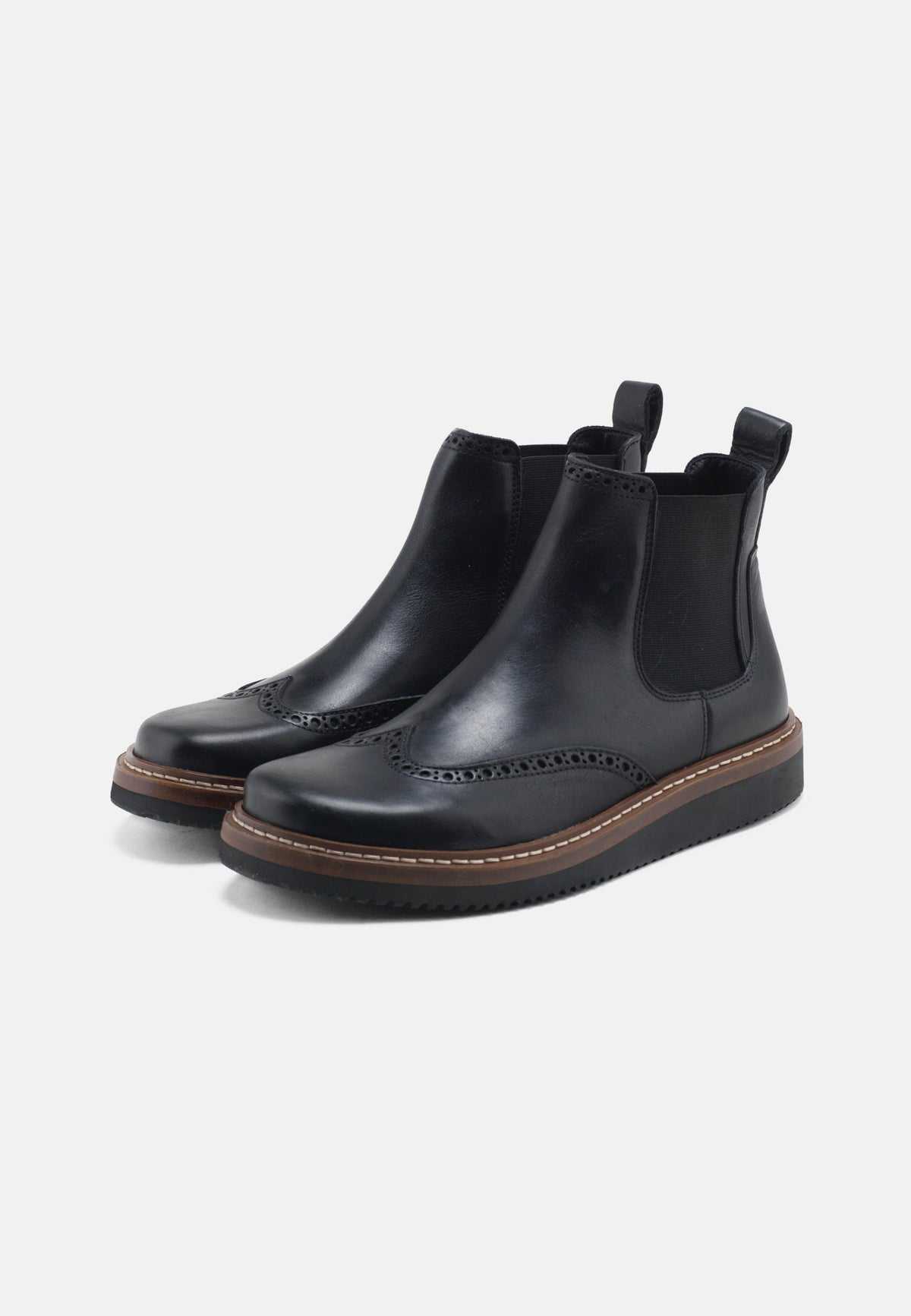 Gudrun Waxy Leather - Vegetable Tanned