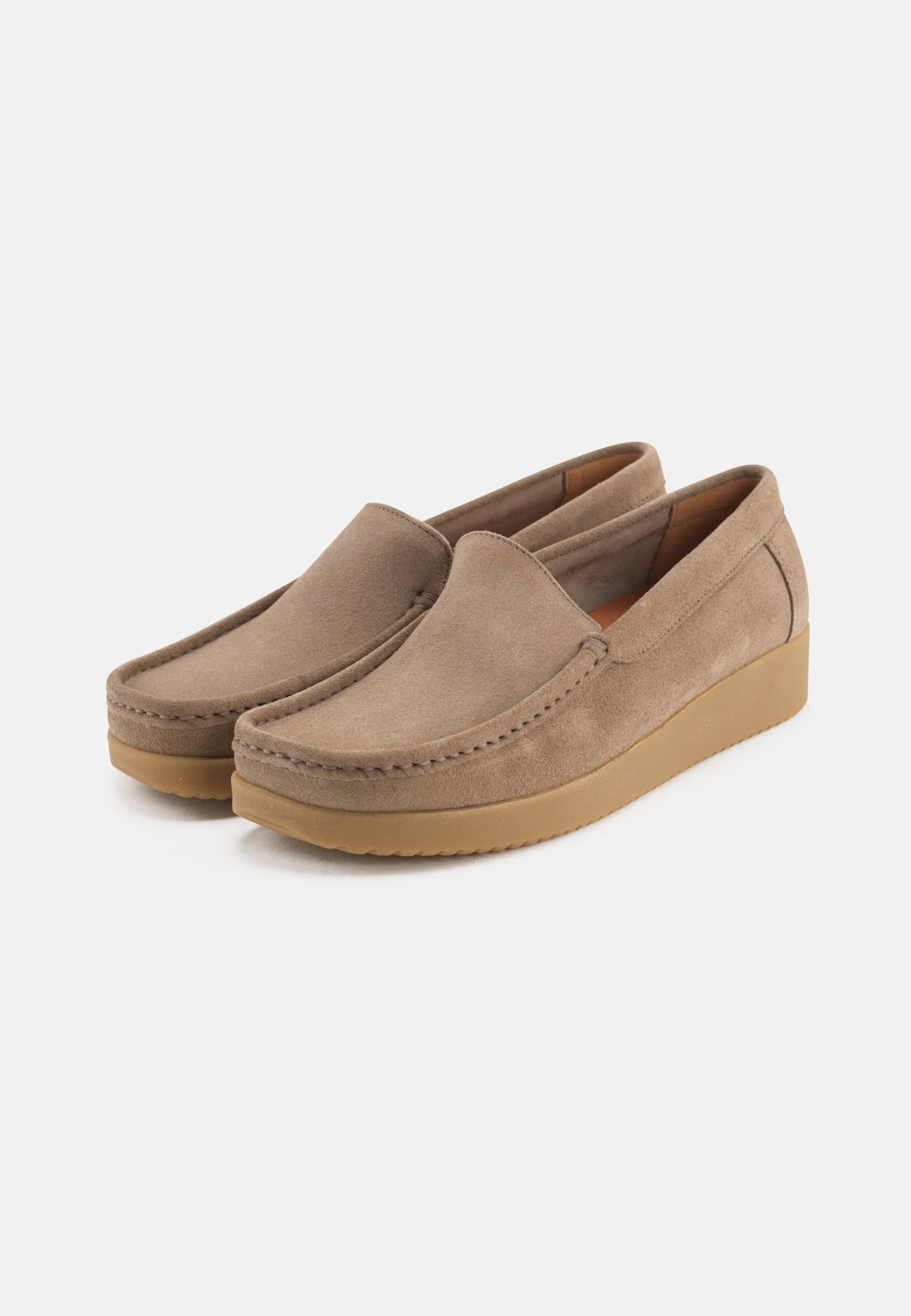 Elin Suede WR w Gum Sole