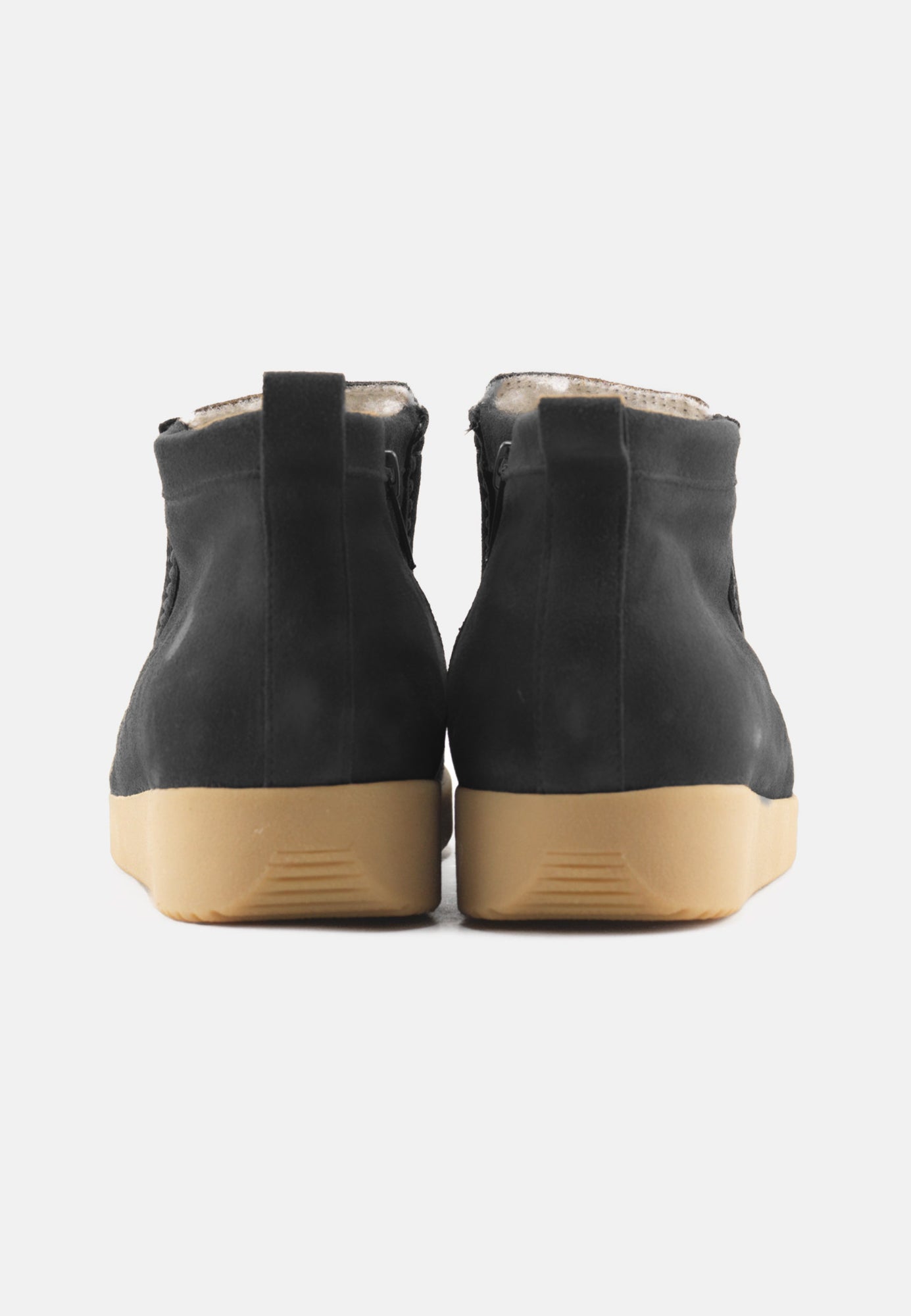 Sofia Chrome-Free Nubuck with Wool Lining